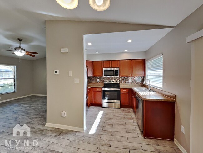 Foto del edificio - 509 Bryan Valley Ct