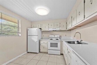 Building Photo - 7173 Orange Dr