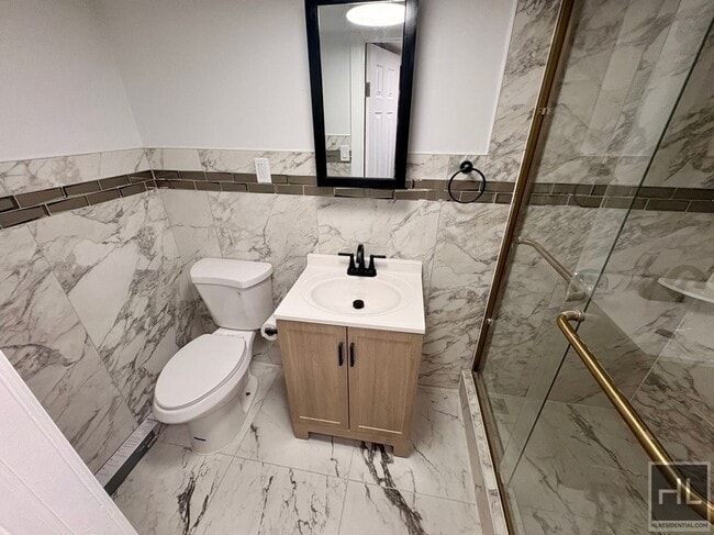 Building Photo - clover street, YONKERS