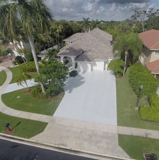 Building Photo - 7132 Mariana Ct