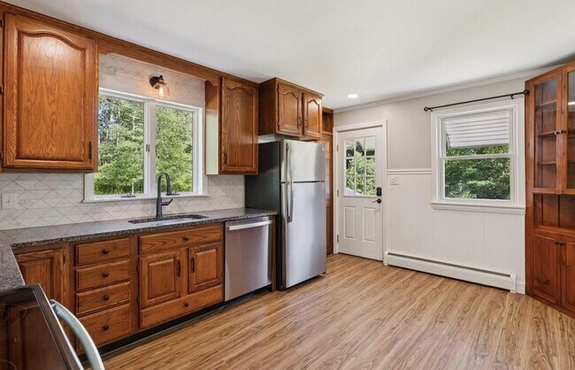 Foto del edificio - 45 Emery St