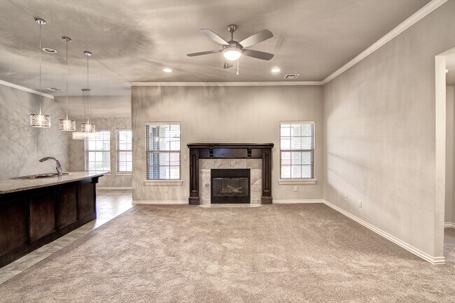 Foto del edificio - Wonderful 3 Bedroom + Bonus Room - Edmond ...