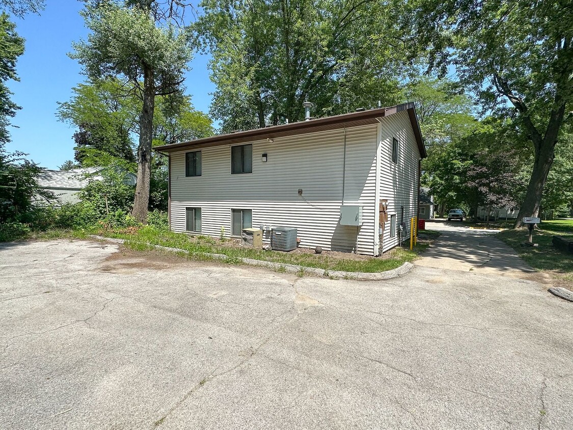 Foto del edificio - South Franklin Apartments