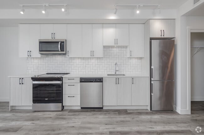 Studio - 392SF - The Shelley - Student Rental