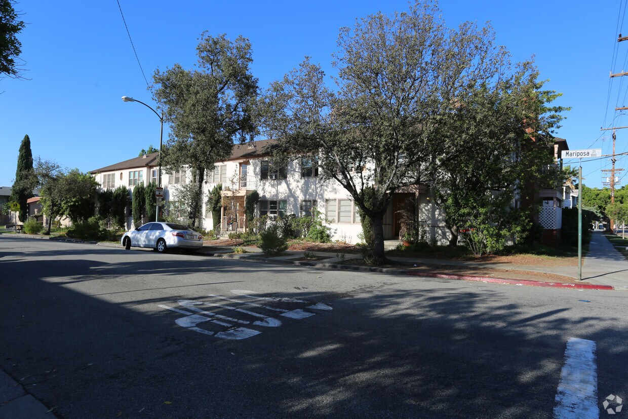 Building Photo - 801 Mariposa St