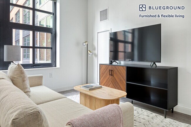 Building Photo - 89 E Dedham St