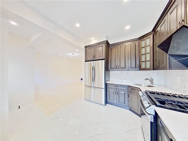 Foto del edificio - 1349 85th St