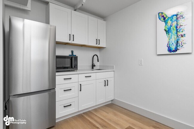 Foto del edificio - Beluga Point Investments LLC - Inlet Tower