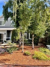 Building Photo - 2135 Miss Ellis Loop NE