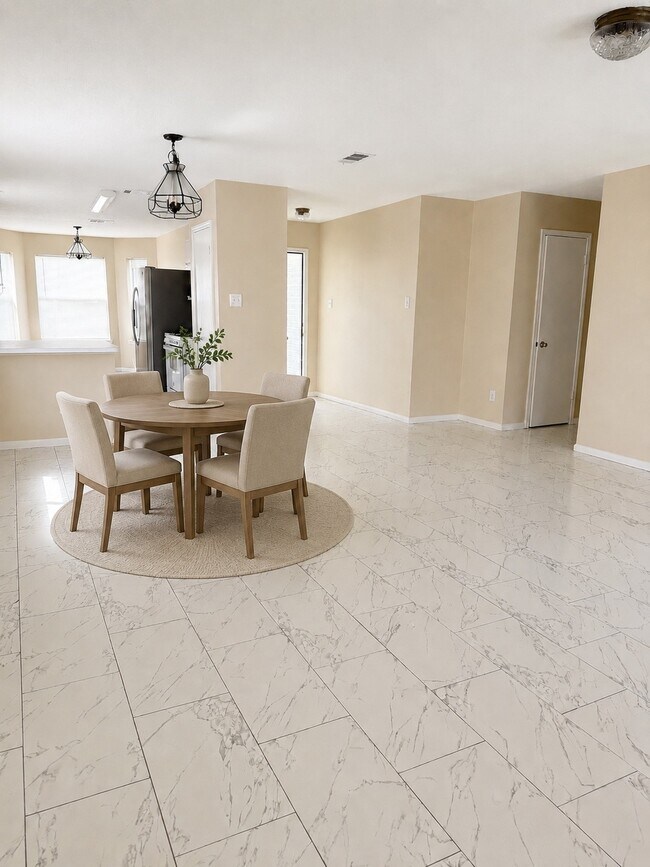 Foto del edificio - 4863 Drew Forest Ln