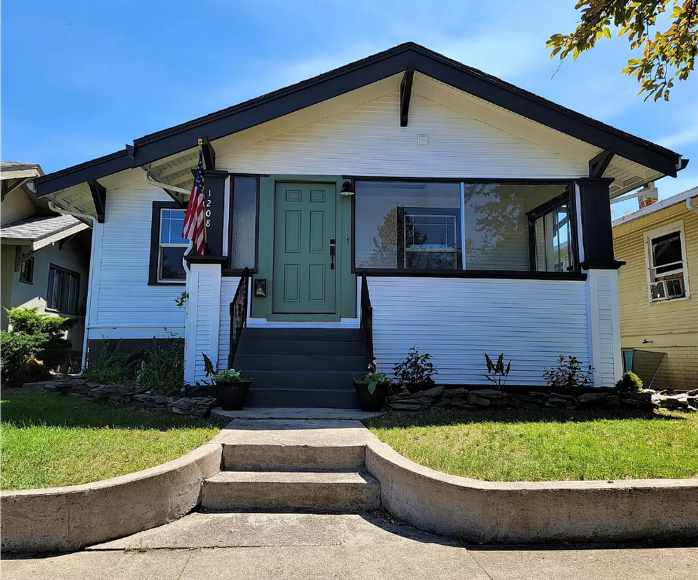 Foto principal - Craftsman style house near EOU and downtown