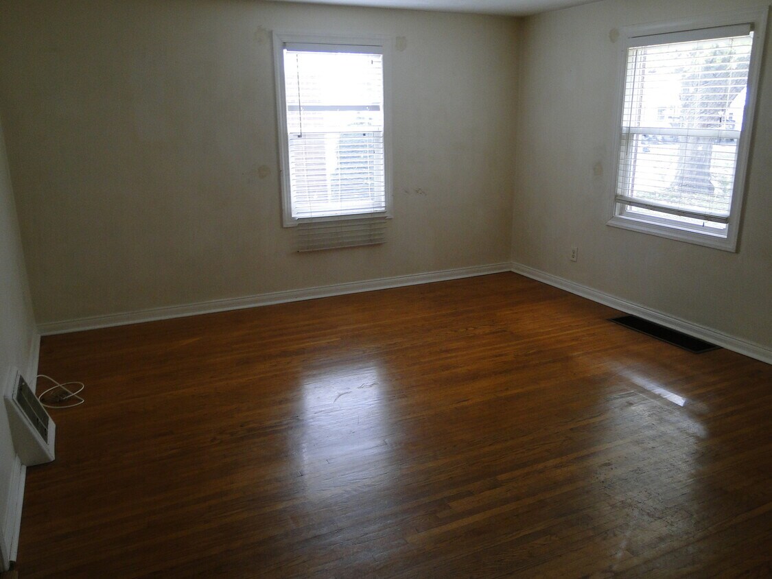 Building Photo - 1705 Glenwood Ave