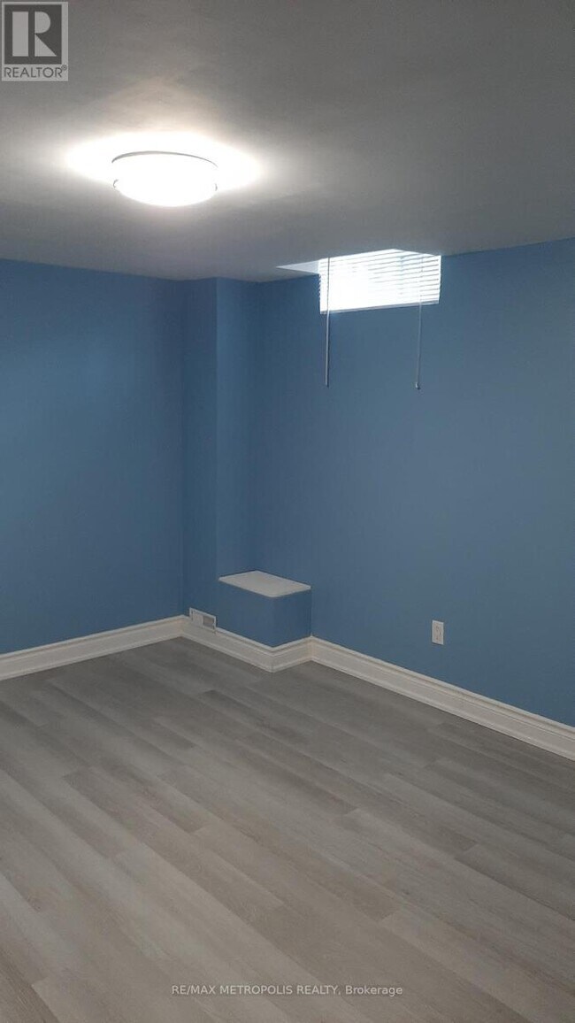 Building Photo - 235 Hupfield Trail