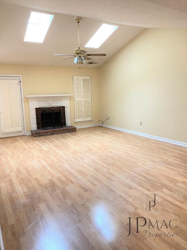 4/3 Split floor plan in Taylors near the R... House Rental in Taylors