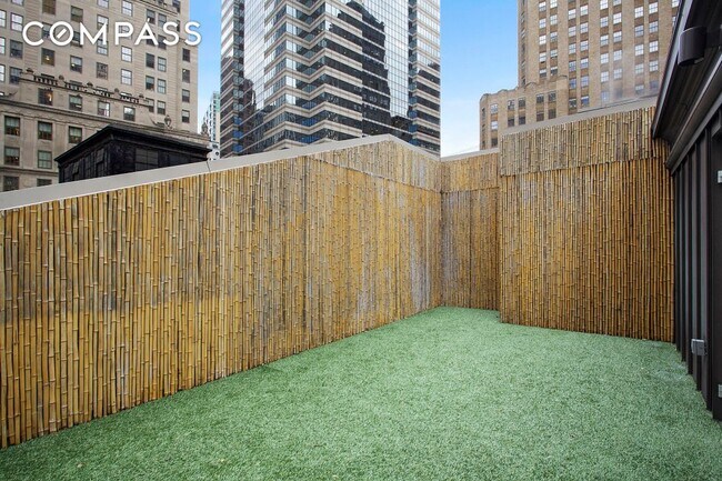 Building Photo - 55 Wall St