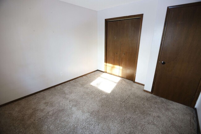 Foto del edificio - 2132 Shangrai-La Dr SE