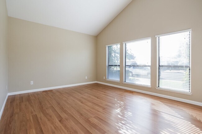 Building Photo - 915 Brandywine Dr