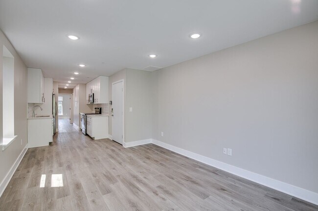 Building Photo - 2019 N College Ave