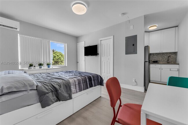 Foto del edificio - 6647 SW 59th St