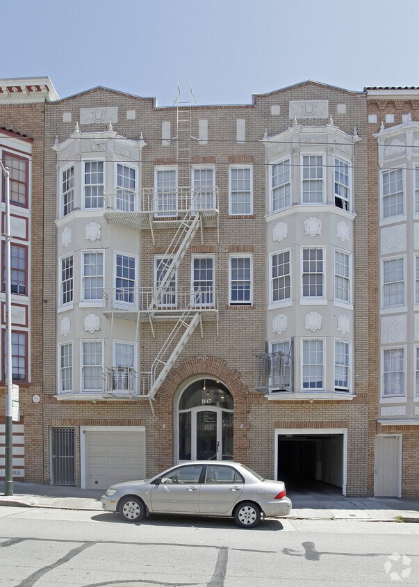 Primary Photo - 1447 Chestnut St