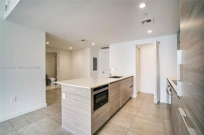 Building Photo - 1300 S Miami Ave