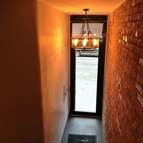 Foto del edificio - 6830 Forest Ave