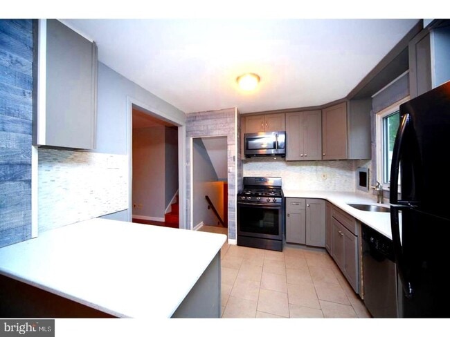 Foto del edificio - 511 Wellington Rd