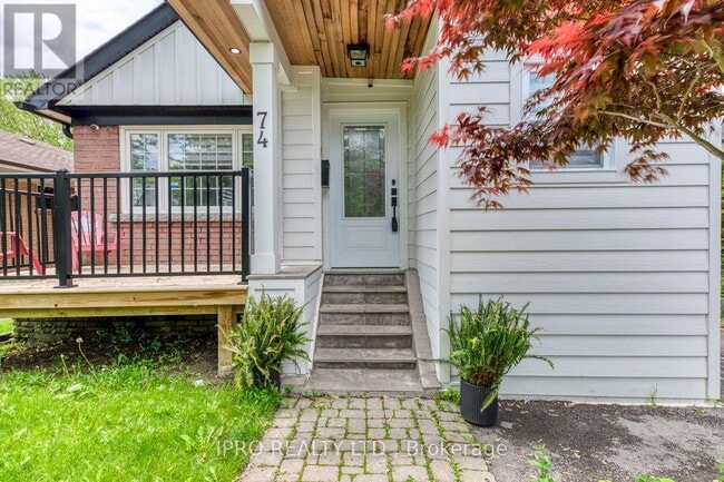 Building Photo - 74 Rosemount Dr