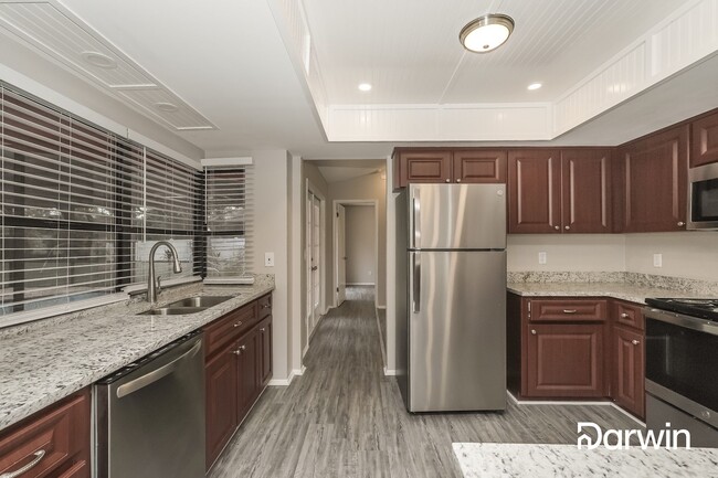 Building Photo - 7392 Flyway Dr
