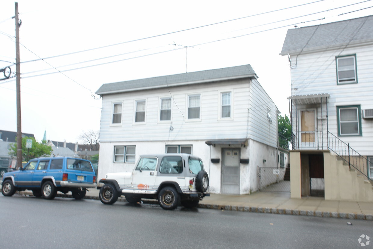 Foto del edificio - 145 Washington St