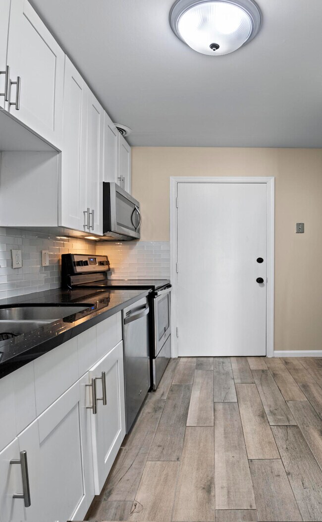 Foto del edificio - 2270 NE 68th St