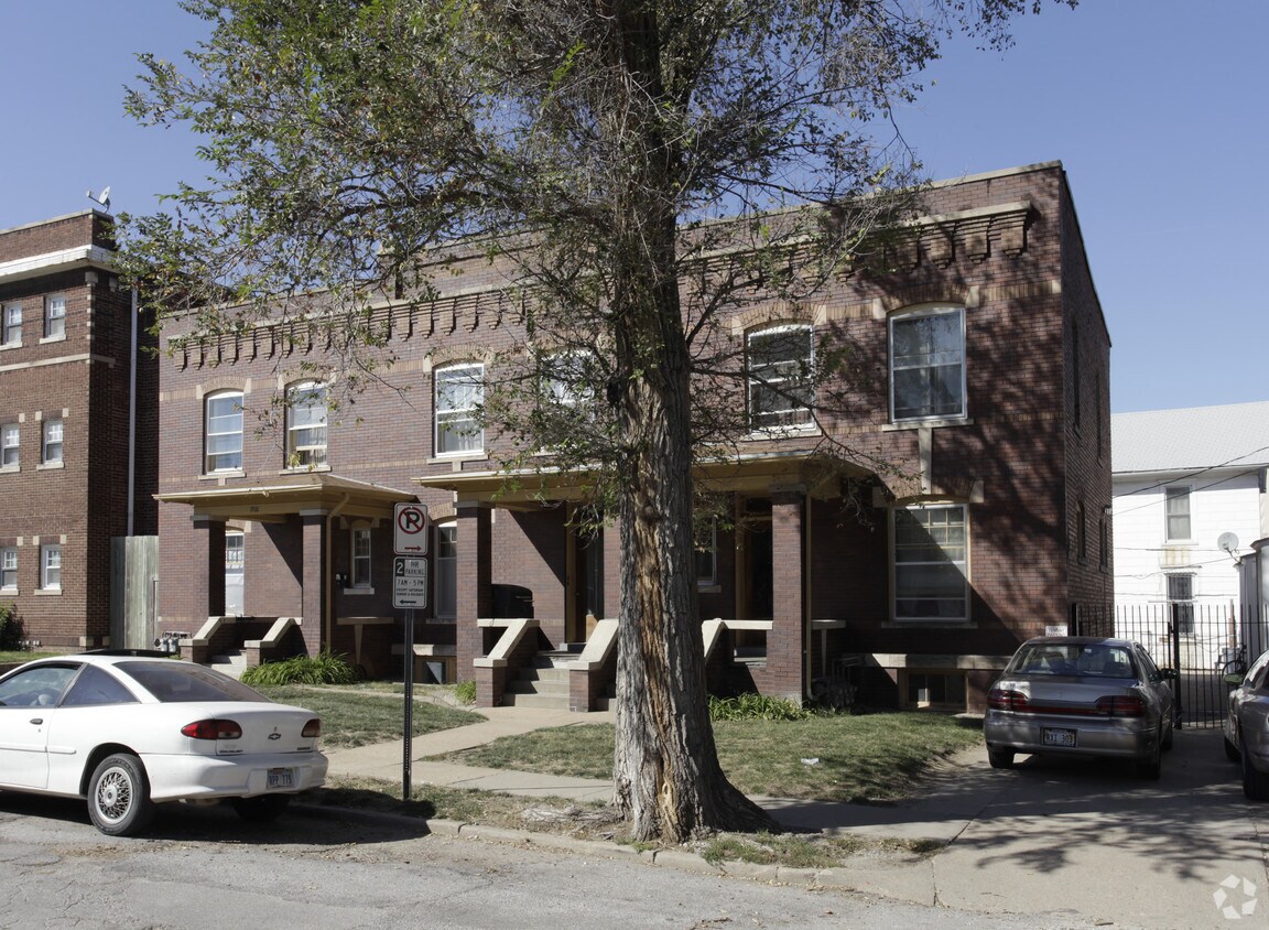 Building Photo - 1906 Jones St