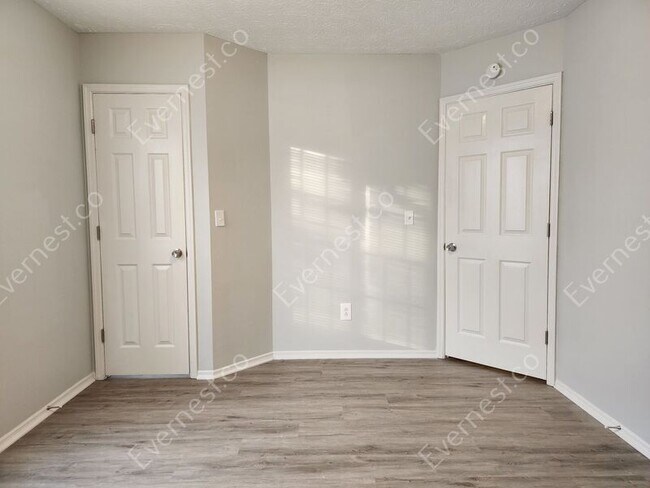 Building Photo - 3833 Conley Downs Dr