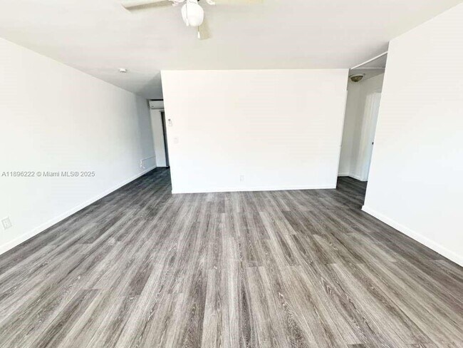 Foto del edificio - 337 SE 23rd Ave