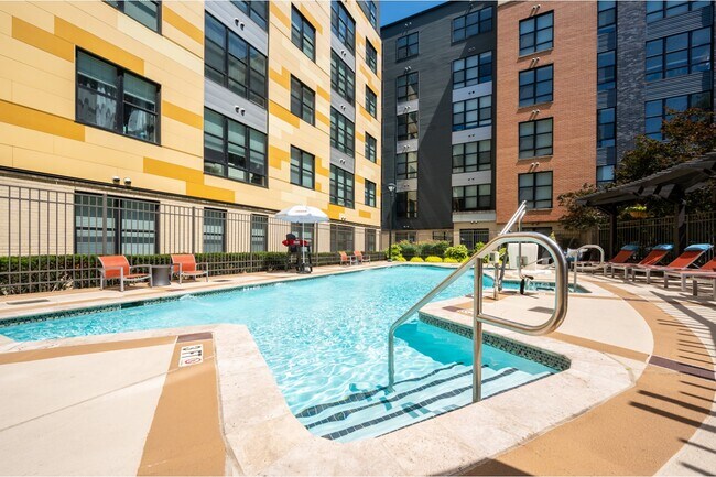 Foto del edificio - The Julian at Fair Lakes