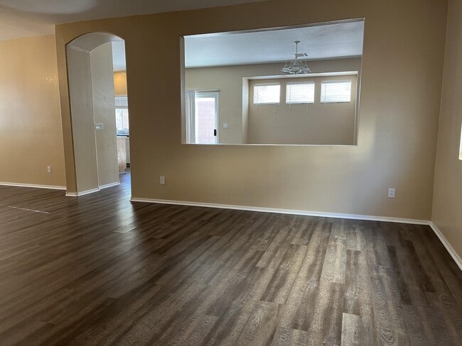 Foto del edificio - 1204 E Malibu Sands Ave