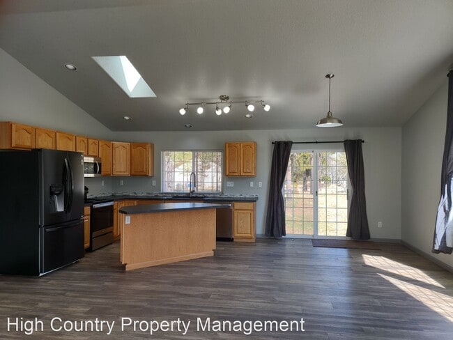 Building Photo - 3 br, 2 bath House - 17272 Widgeon Dr.