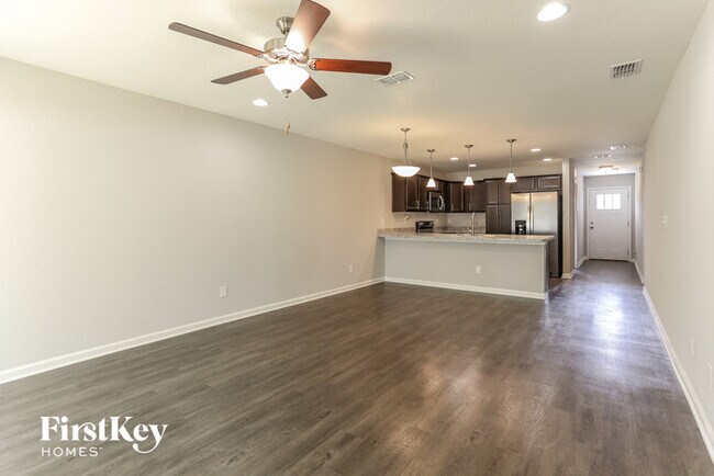 Foto del edificio - 2525 Dunn Ave