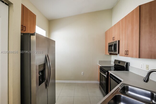 Foto del edificio - 2150 NE 37th Terrace