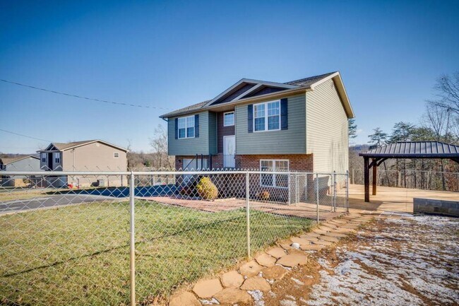 Foto del edificio - 375 Ridgeway Rd