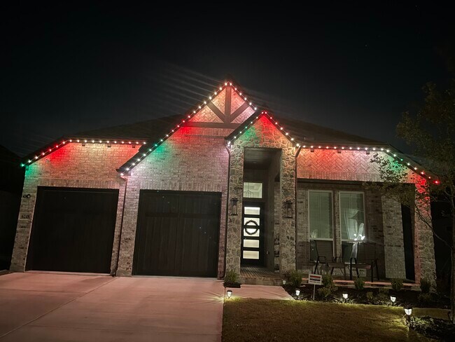 Foto del edificio - 6248 Mulberry Creek Ln