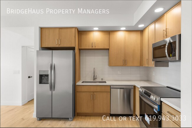 Building Photo - 6760 S Elman-2