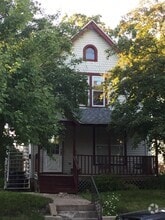 Building Photo - 224 W Pleasant St