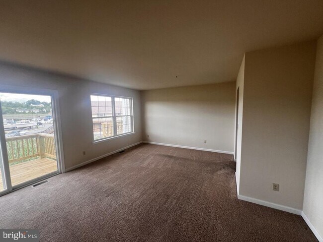 Foto del edificio - 3607 Harbor Rd