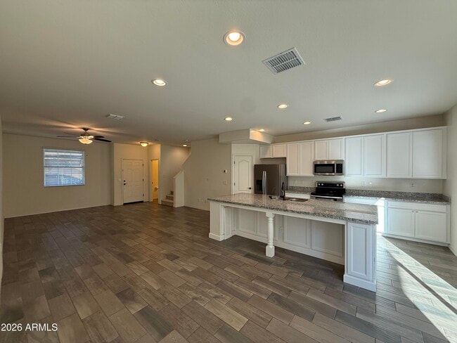 Building Photo - 4377 E Toledo St