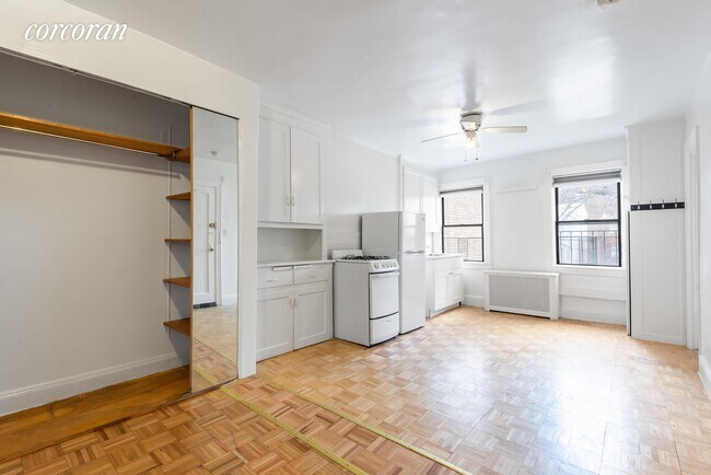 Building Photo - 188 22nd St
