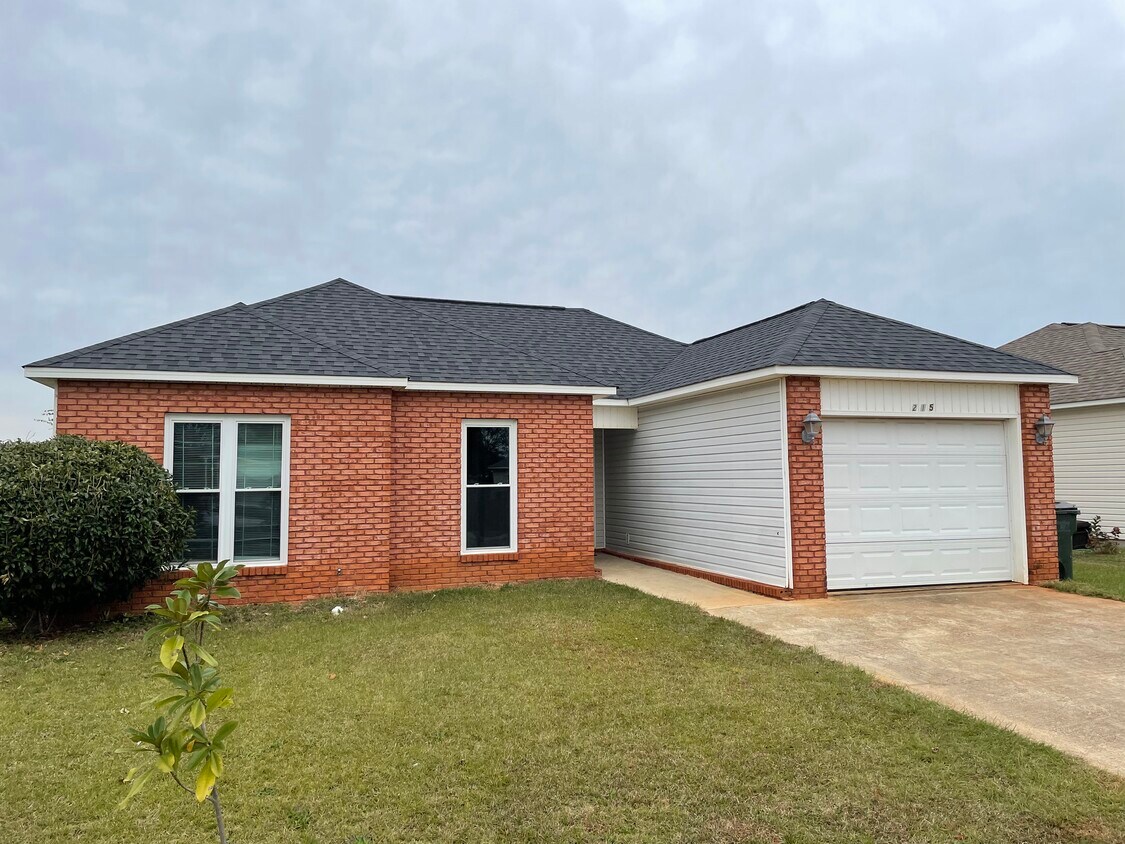 215 Tyson Glen Dr, Warner Robins, GA 31088 House for Rent in Warner Robins, GA