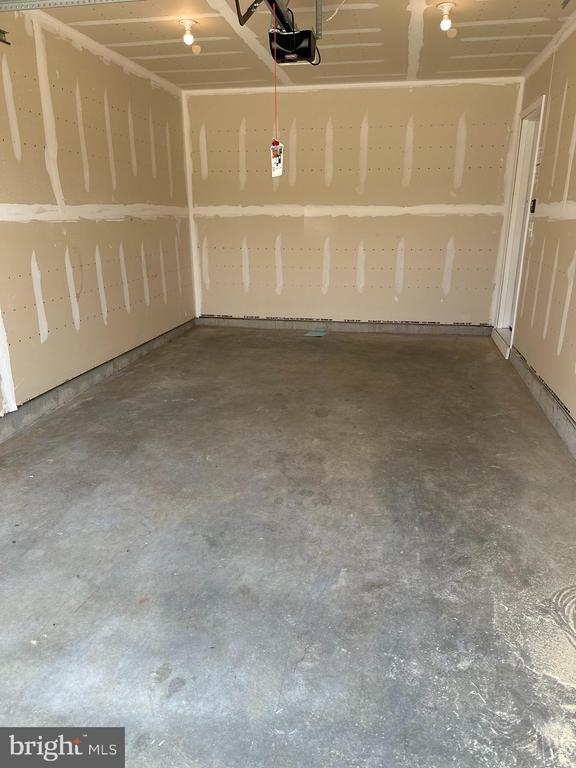 Building Photo - 107 Brashear Ct