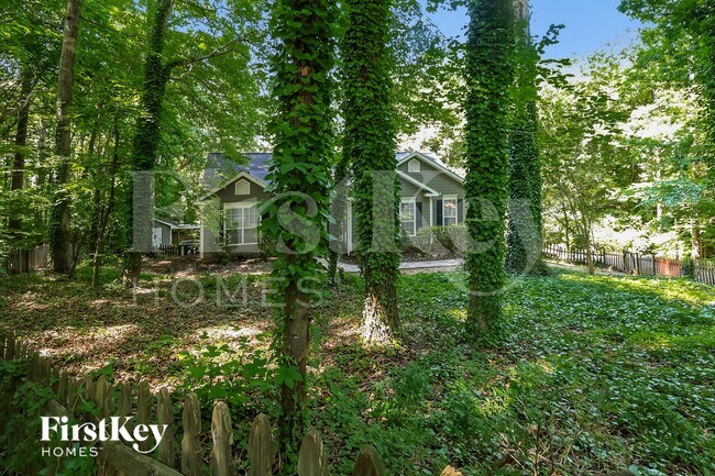 Foto del edificio - 7815 Pinetuck Ln