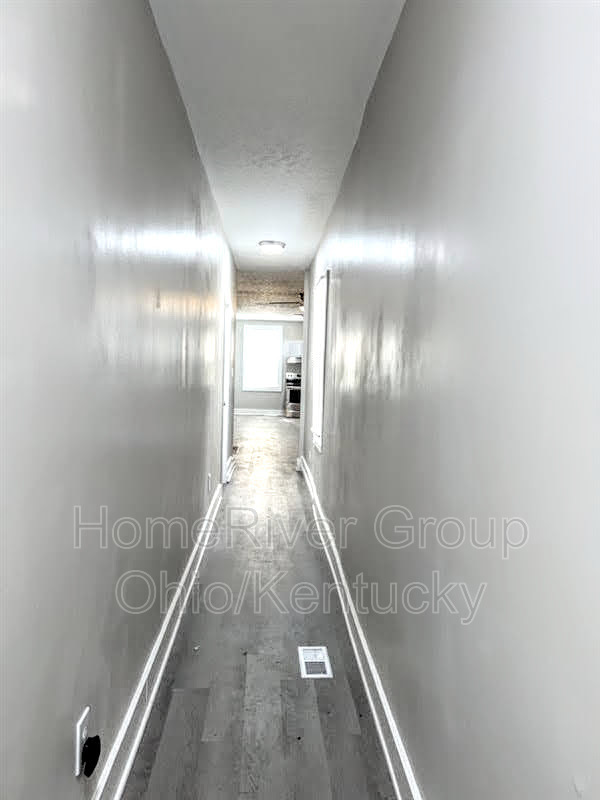 Foto del edificio - 602 E Burnett Ave